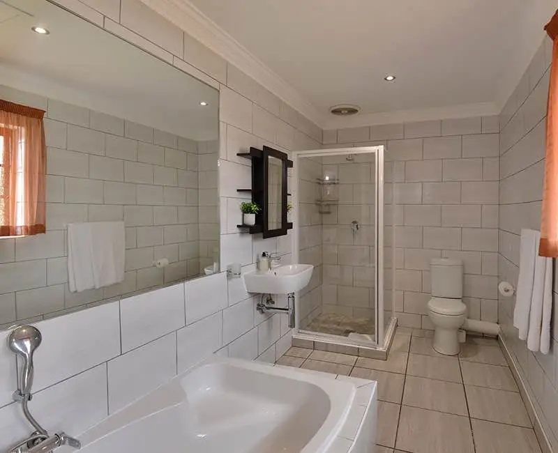 bathroom in room 28