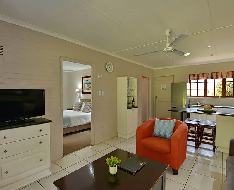 lounge in room 28