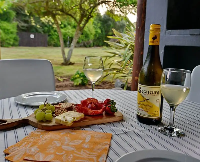 wine and snacks in room 30